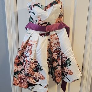 Strapless, sweetheart, floral, ivory dress size small